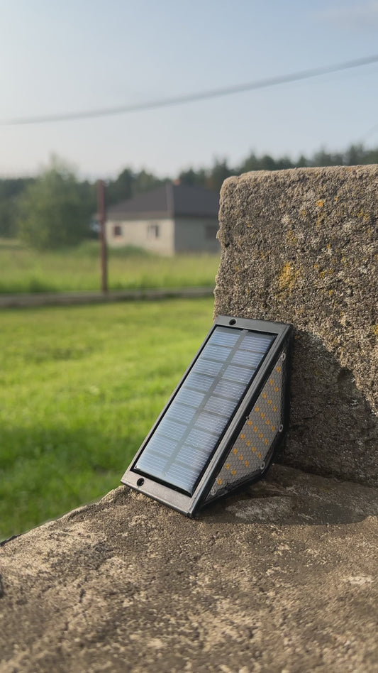 TCS⢠LED Solar Waterproof Lights