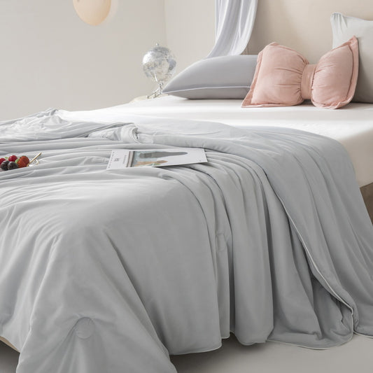 Somelle™ Silk Summer comforter