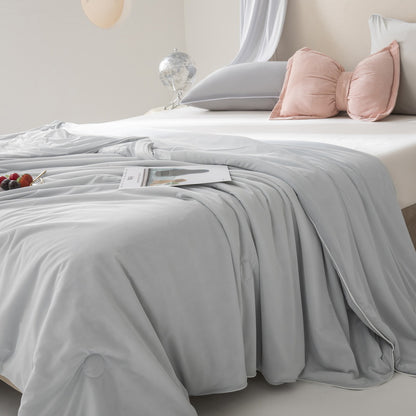 Somelle™ Silk Summer comforter